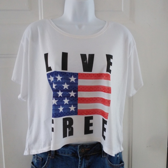 Pink Lily Live Free Graphic Tee. Size S - Picture 1 of 5